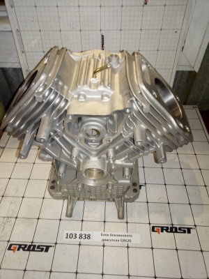 Блок бензинового двигателя GX620